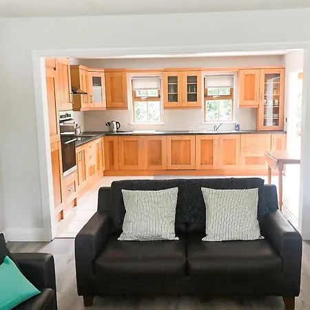 Old Court Homes 4 Bed No 12 By Trident Homes Vakantiehuis